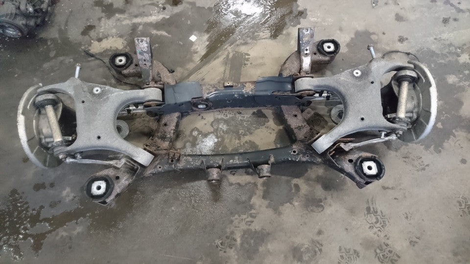 BMW X6 E71 Bagbro  Med OEM Nr. 33316863815 Fra BMW Ophugger