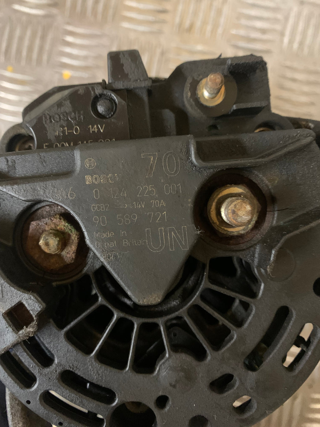 Opel Astra G Generator Med OEM Nr. 9192825 Fra Opel Ophugger