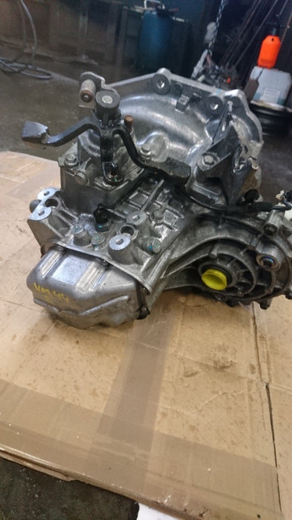 Opel Karl Gearkasse 5 Trin Med OEM Nr. 95519140 Fra Opel Ophugger