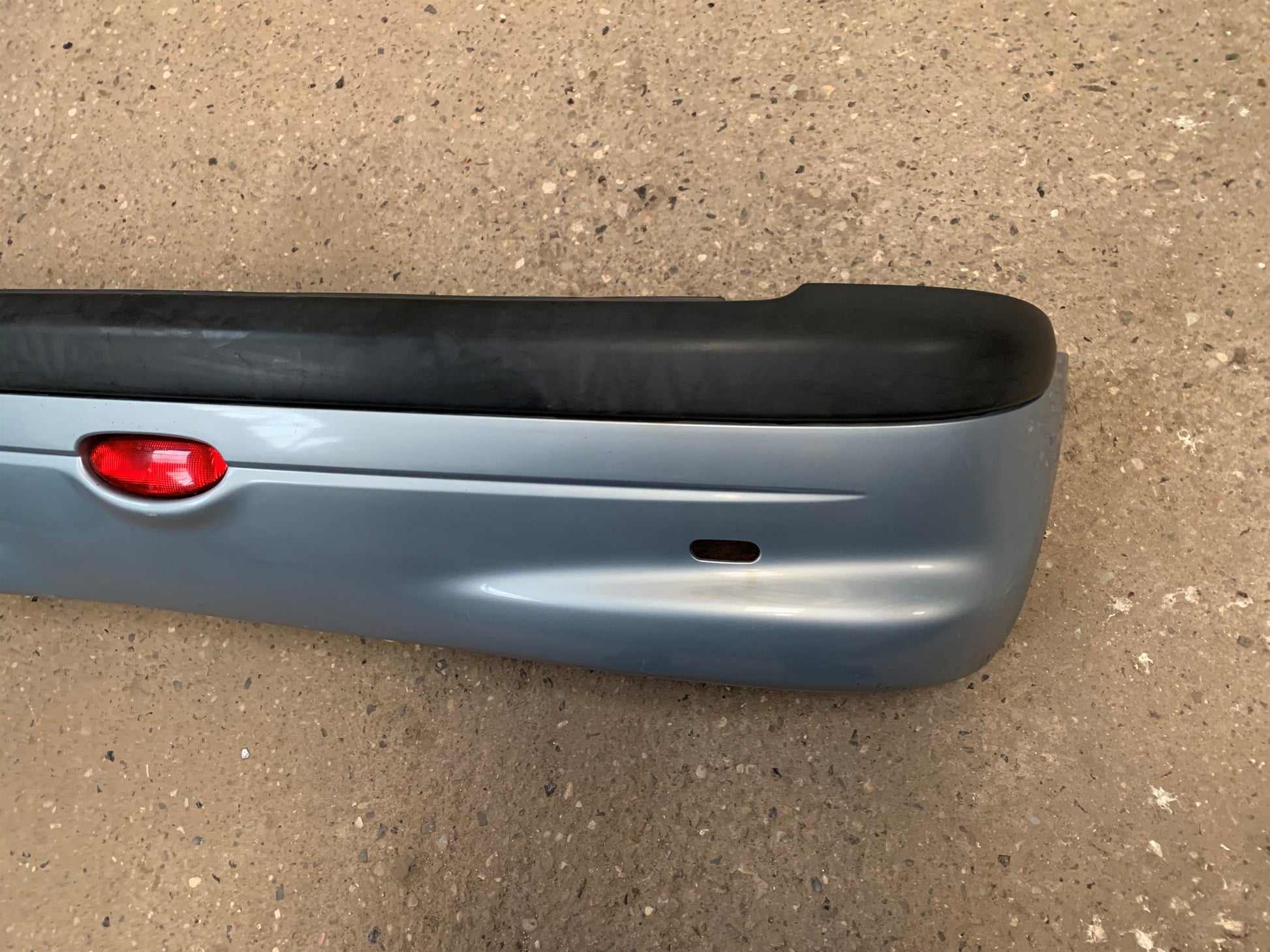 Peugeot 206 Bagkofanger Med OEM Nr. 7410L4	 Fra Peugeot Ophugger