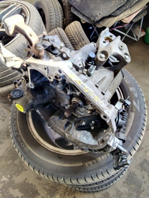 Citroen C3 Gearkasse 5 Trin Med OEM Nr. 20CP15 Fra Citroen Ophugger