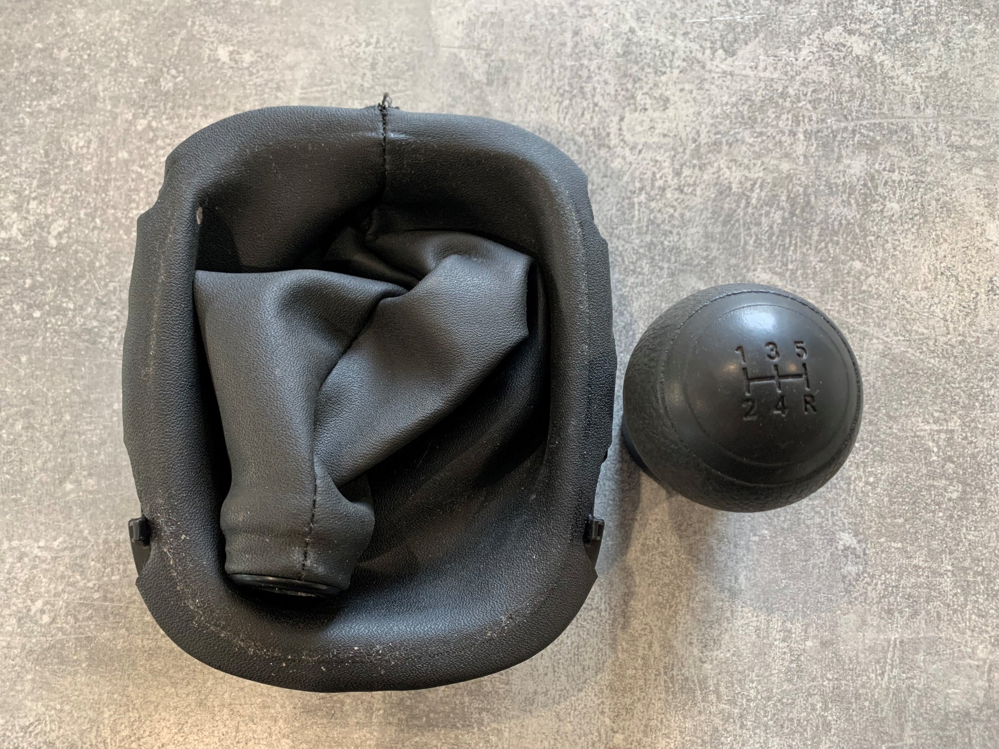 Citroen C1 Gearknop Med OEM Nr. B000720480 Fra Citroen Ophugger