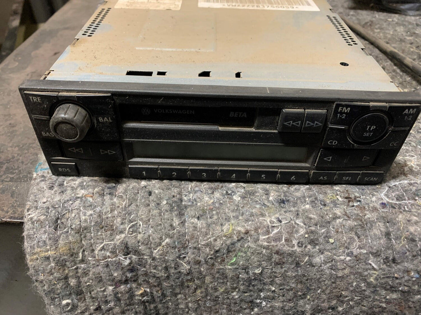 VW Passat 3B Radio M/Cd Med OEM Nr. 1j0035152E Fra VW Ophugger