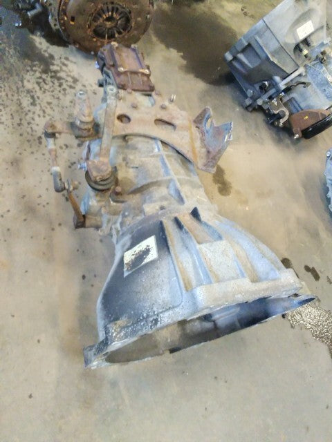 Toyota Dyna Gearkasse 5 Trin Med OEM Nr. 3303025350 Fra Toyota Ophugger