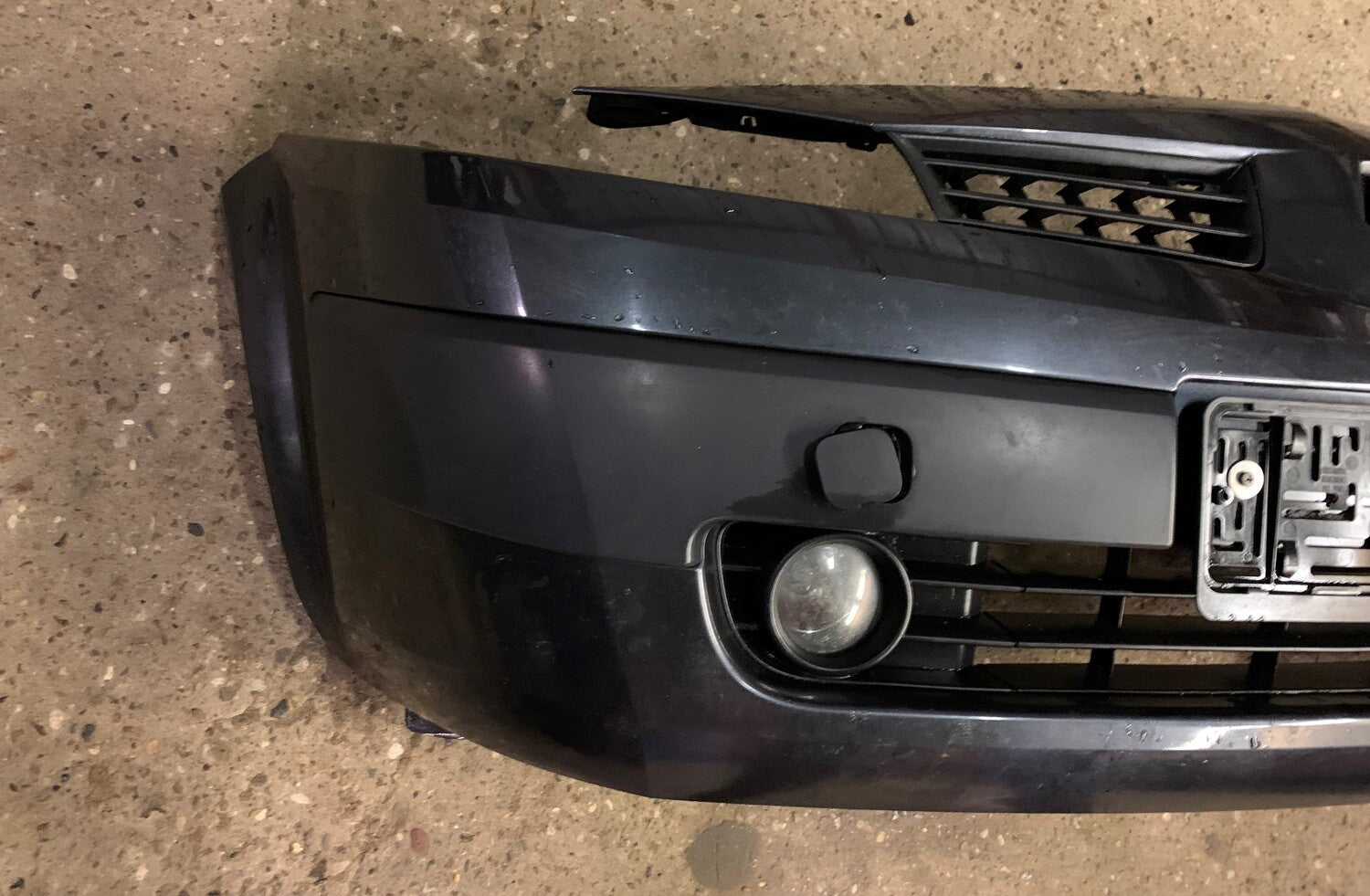 Renault Megane 2 Forkofanger Med OEM Nr. 7701474484 Fra Renault Ophugger