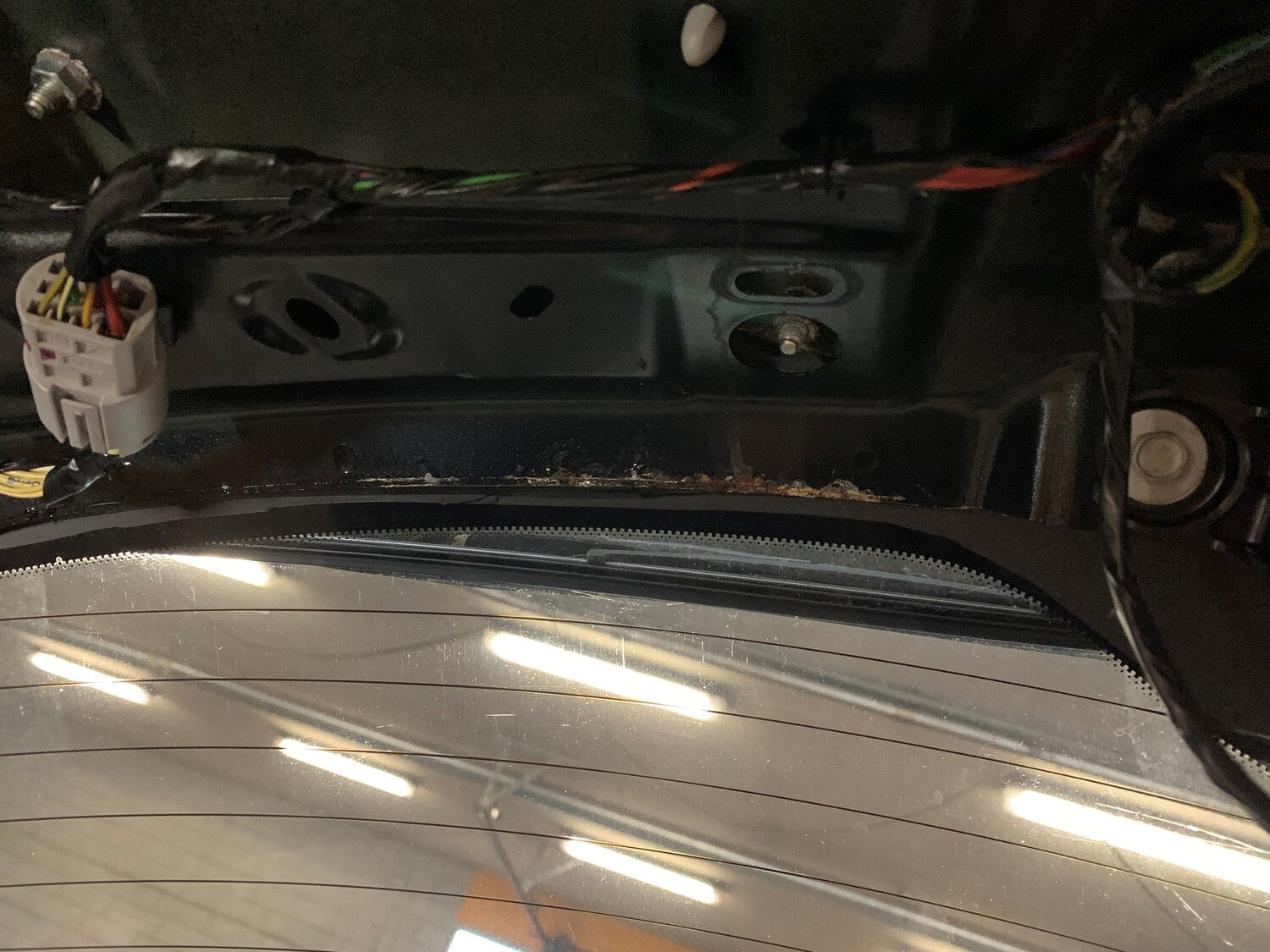 Opel Insignia A Bagklap Med OEM Nr. 23126189 Fra Opel Ophugger