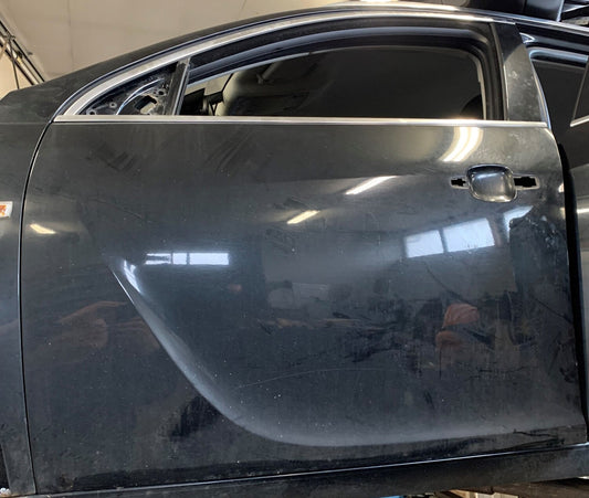 Opel Insignia A Fordør V Med OEM Nr. 39062233 Fra Opel Ophugger