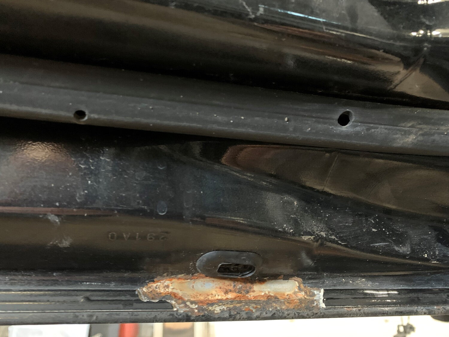 Opel Insignia A Fordør V Med OEM Nr. 39062233 Fra Opel Ophugger