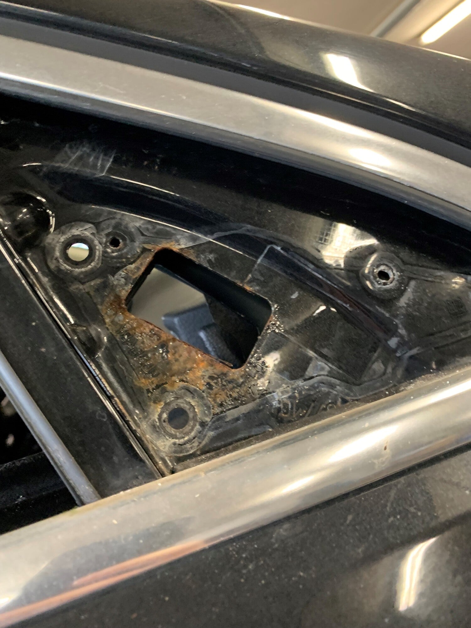 Opel Insignia A Fordør H Med OEM Nr. 20985683 Fra Opel Ophugger