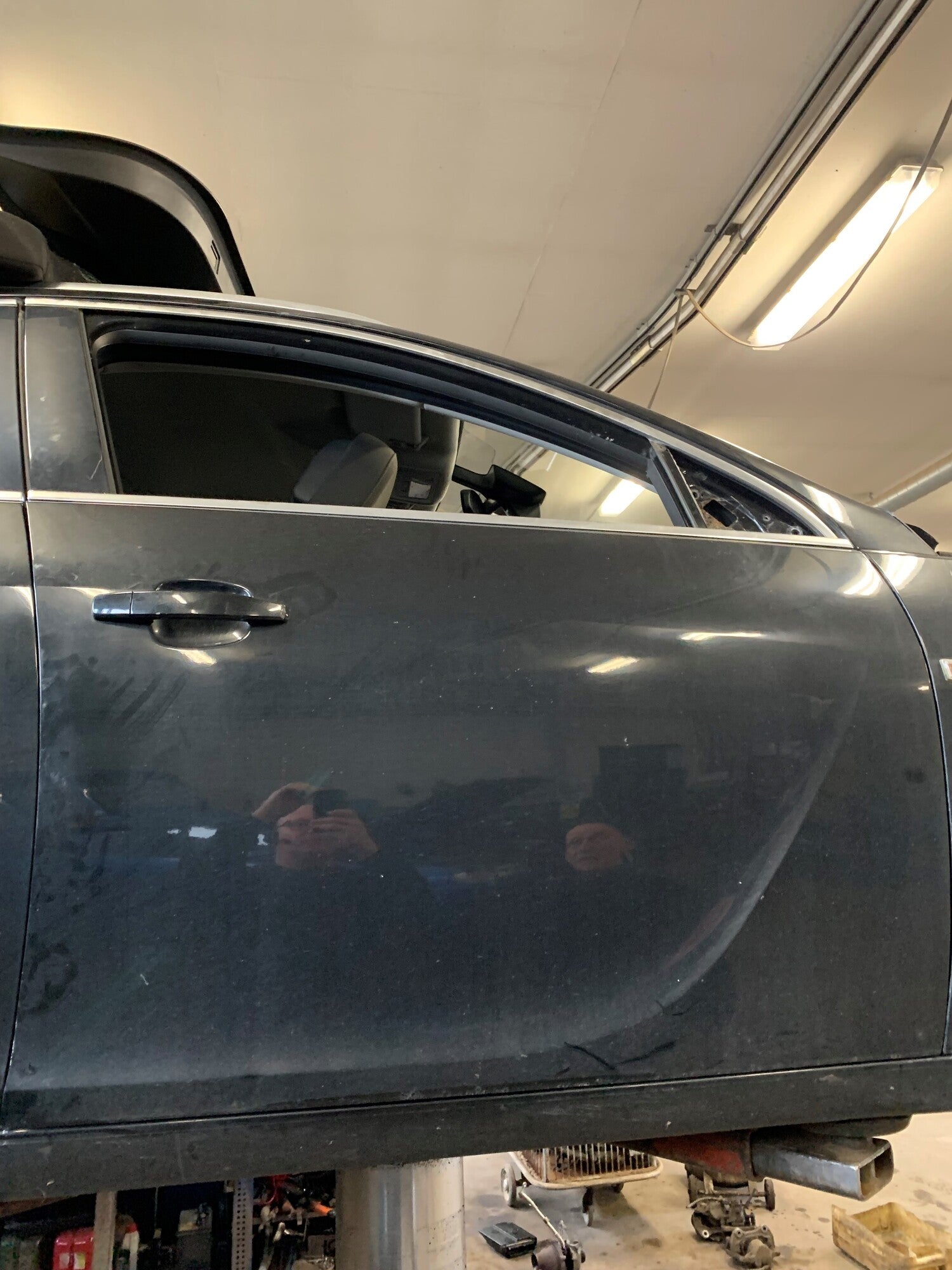 Opel Insignia A Fordør H Med OEM Nr. 39062234 Fra Opel Ophugger