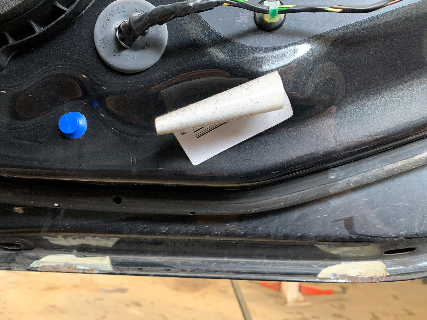 Opel Insignia A Bagdør H Med OEM Nr. 22805993 Fra Opel Ophugger