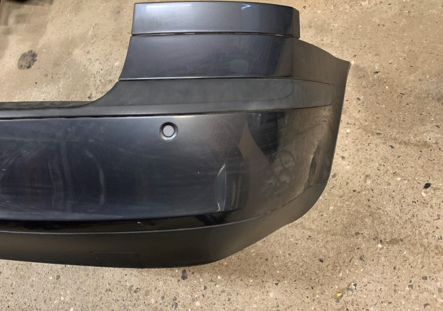 Skoda Octavia Bagkofanger Med OEM Nr. 1Z9807421A Fra Skoda Ophugger