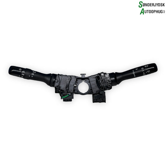 Toyota Aygo Kontakt Combi Med OEM Nr. 846520H020 Fra Toyota Ophugger