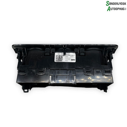 Skoda Fabia Varmeregulering Med OEM Nr. 6V0820045D Fra Skoda Ophugger