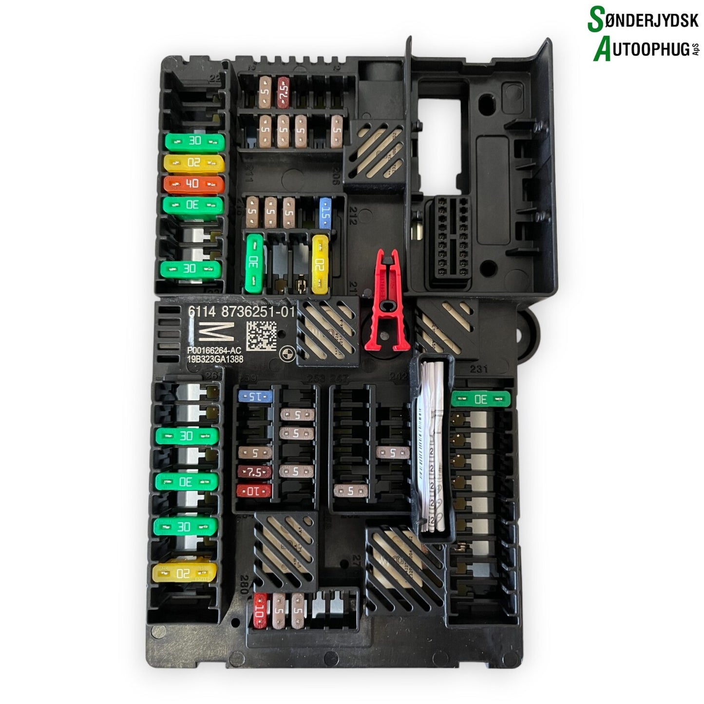 BMW X3 G01 Sikringsboks Med OEM Nr. P00166264 Fra BMW Ophugger