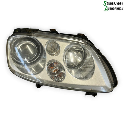 VW Touran 1T GP Forlygte Med OEM Nr. 1T0941032D Fra VW Ophugger