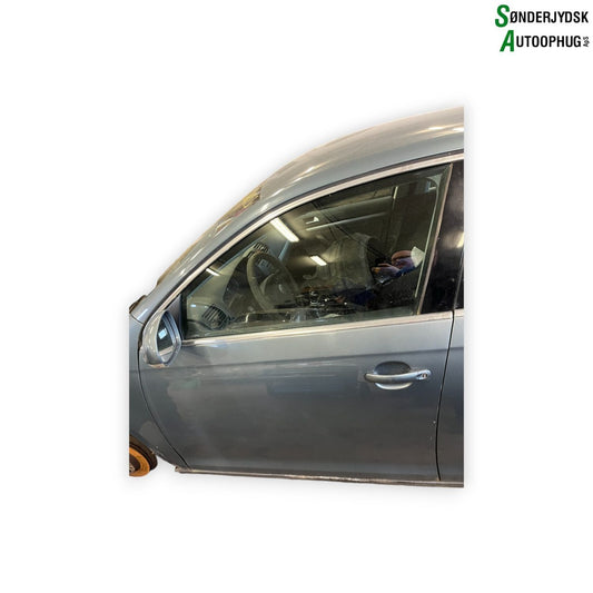 VW Jetta 1K Fordør V Med OEM Nr. 1K5831301S Fra VW Ophugger