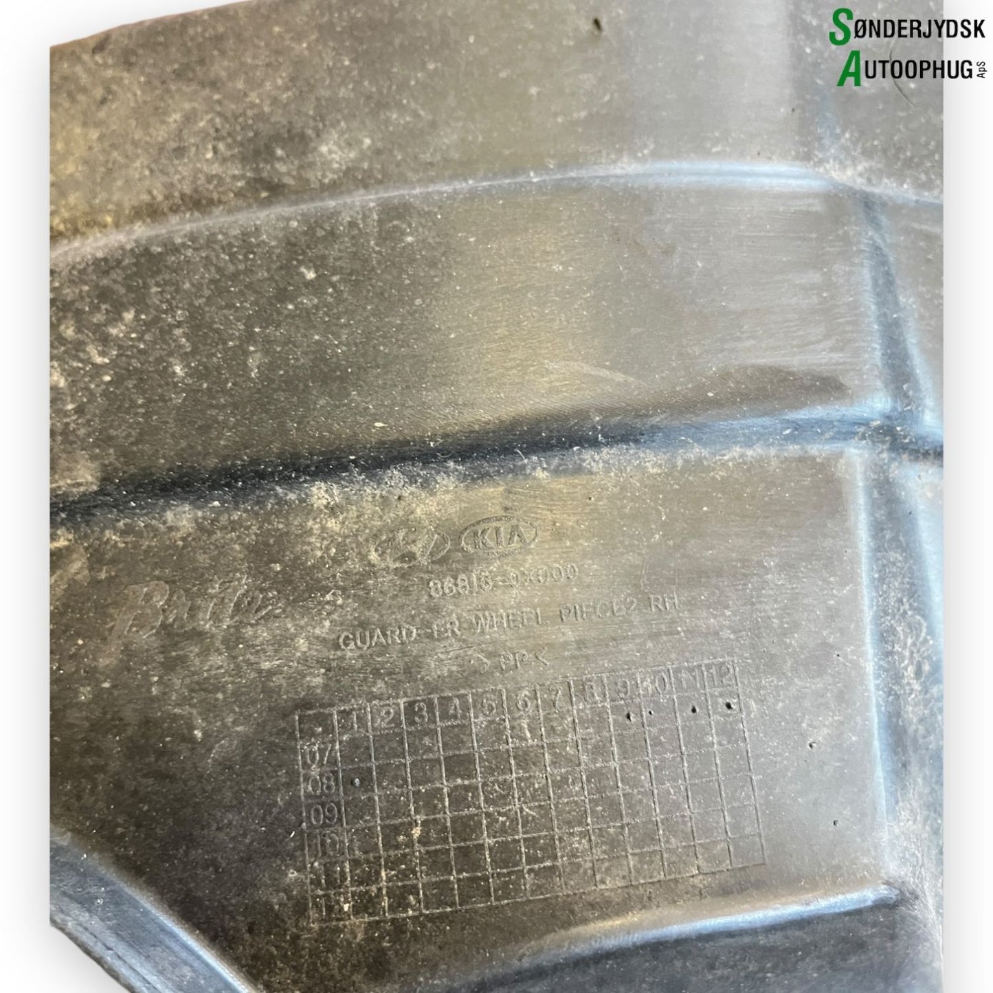 Hyundai I10 Inderskærm Med OEM Nr. 868160X000 Fra Hyundai Ophugger