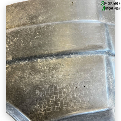 Hyundai I10 Inderskærm Med OEM Nr. 868160X000 Fra Hyundai Ophugger