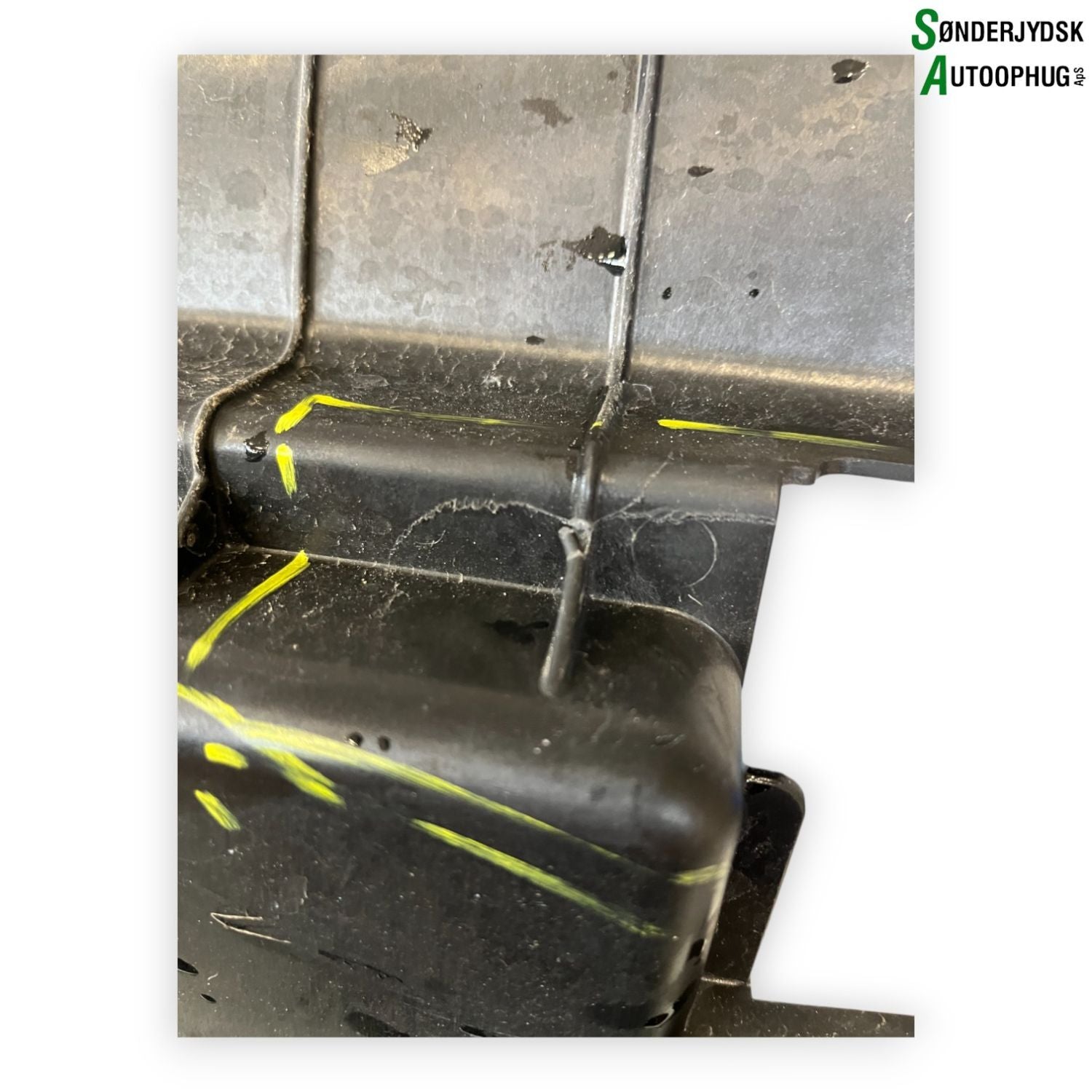 Mitsubishi Space Star Kølerblæser El Med OEM Nr. 26500000140 Fra Mitsubishi Ophugger