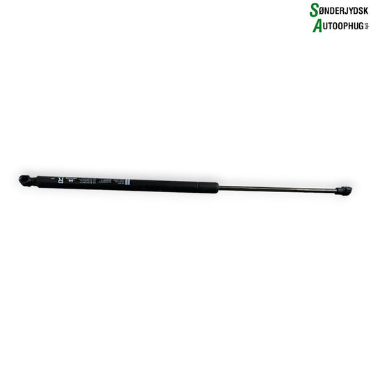 Mitsubishi Space Star Bagklapsdæmper Med OEM Nr. 5802A584 Fra Mitsubishi Ophugger