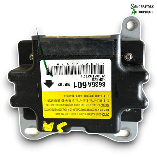 Mitsubishi Space Star Airbag Elboks Med OEM Nr. 8635A601 Fra Mitsubishi Ophugger