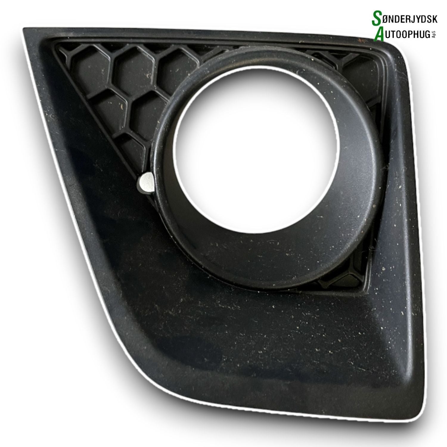 Mitsubishi Space Star Kofangergitter Med OEM Nr. 64001774 Fra Mitsubishi Ophugger