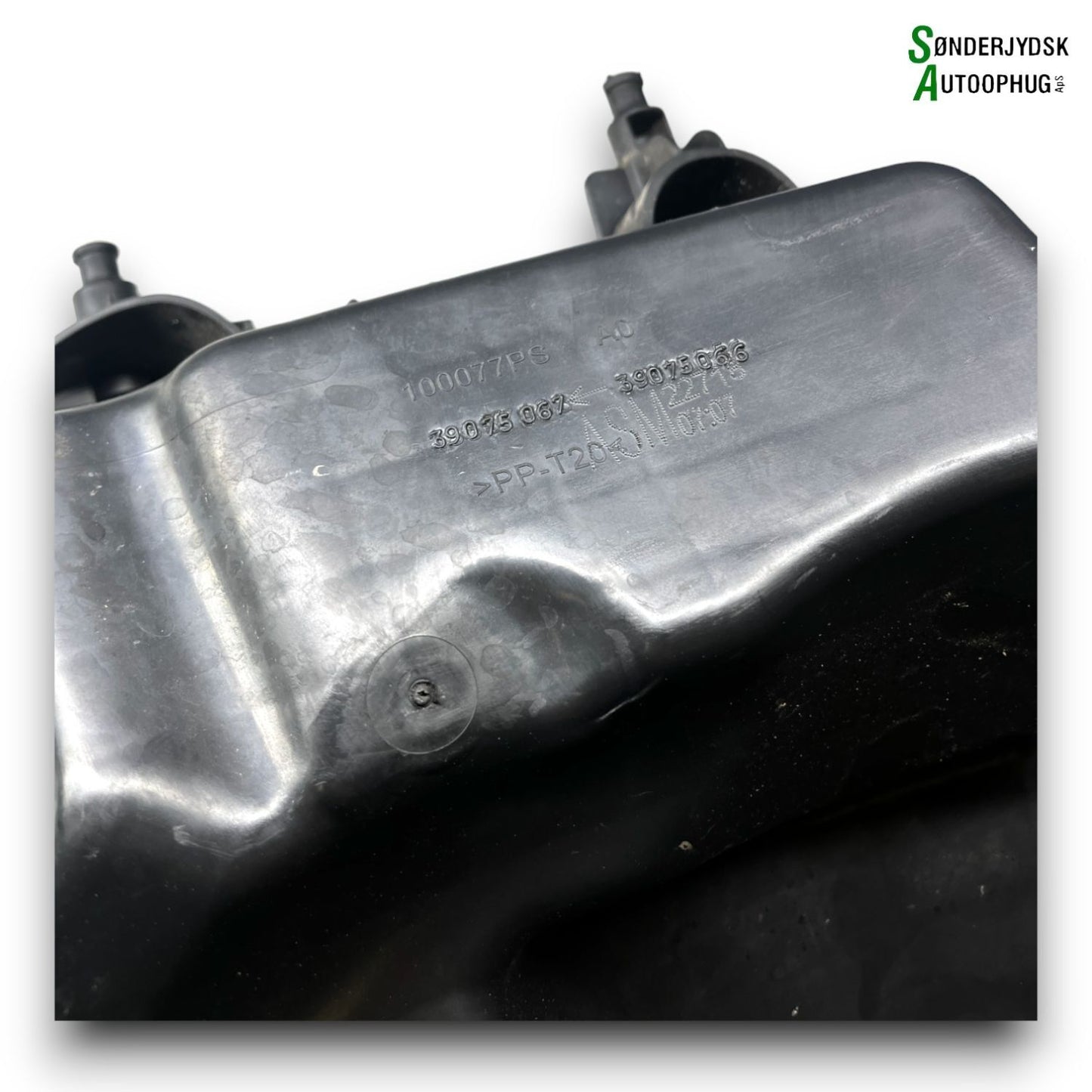 Opel Adam Luftfilterkasse  Med OEM Nr. 39075067 Fra Opel Ophugger