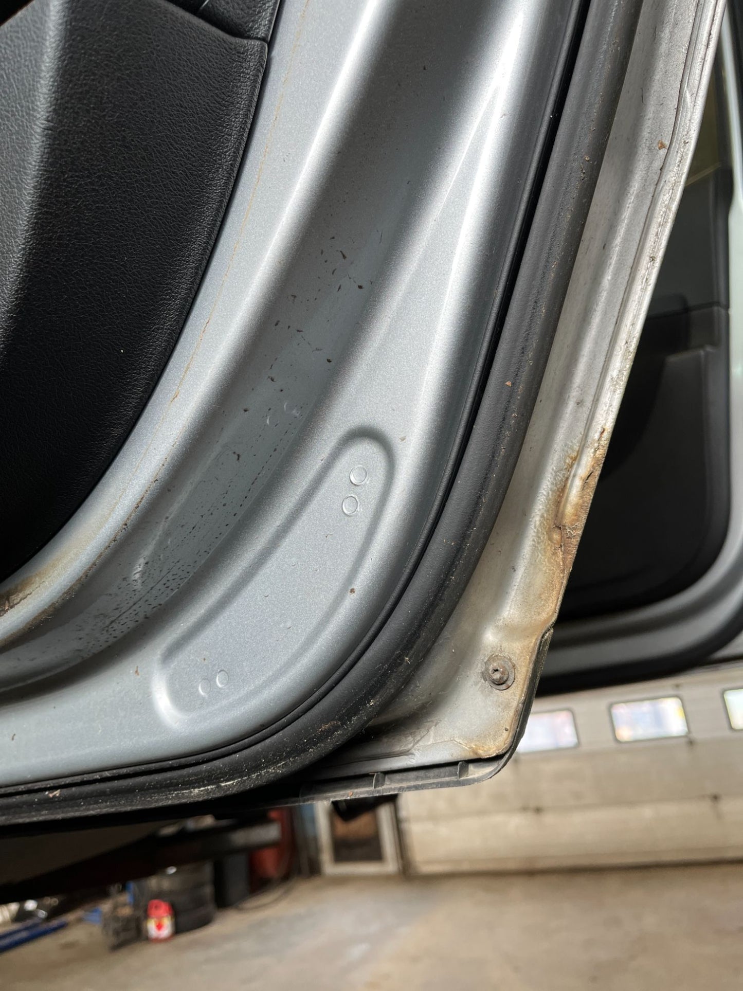 VW Passat 3C Bagdør H Med OEM Nr. 3C9833056D Fra VW Ophugger