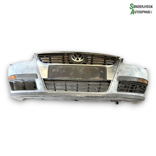 VW Passat 3C Forkofanger Med OEM Nr. 3C0807217D Fra VW Ophugger