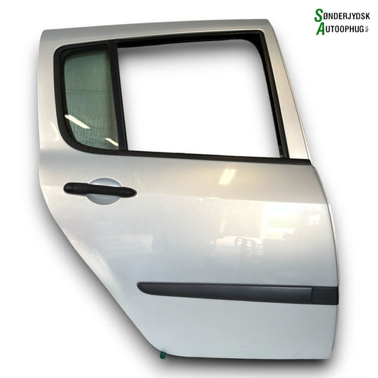 Renault Modus Bagdør H Med OEM Nr. 7751475520 Fra Renault Ophugger