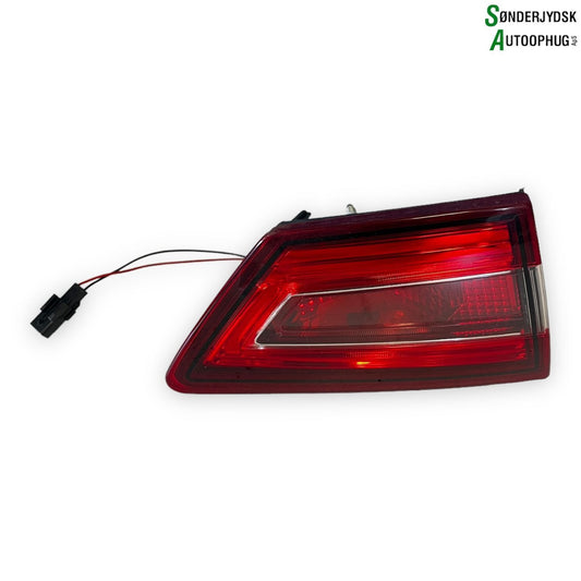 Renault Clio 4 Baglygte Med OEM Nr. 265552424R Fra Renault Ophugger