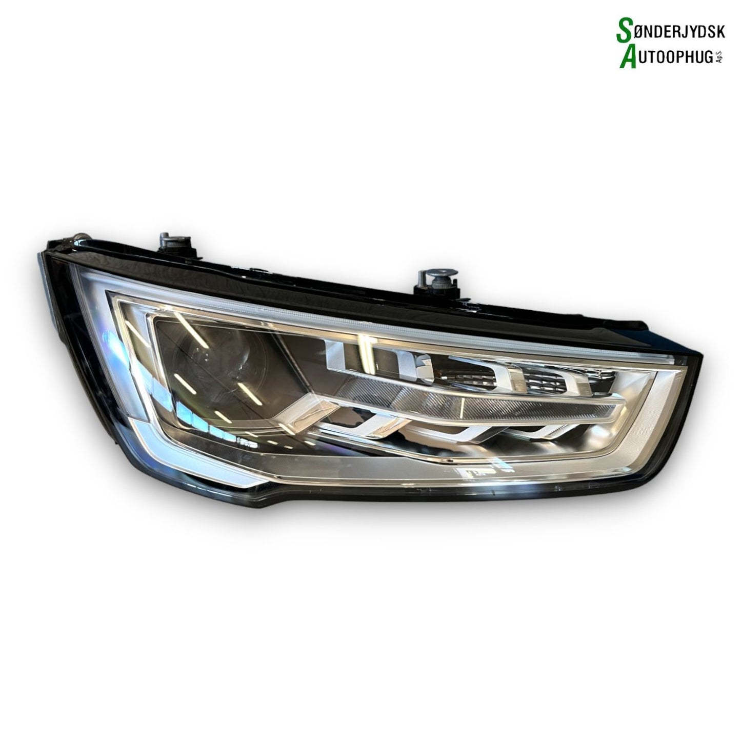 Audi A1 Forlygte Med OEM Nr. 8XA941006 Fra Audi Ophugger