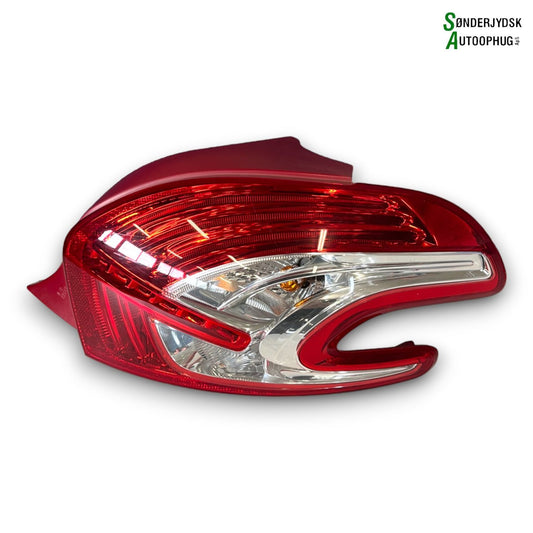 Peugeot 208 Baglygte Med OEM Nr. 9672628380 Fra Peugeot Ophugger