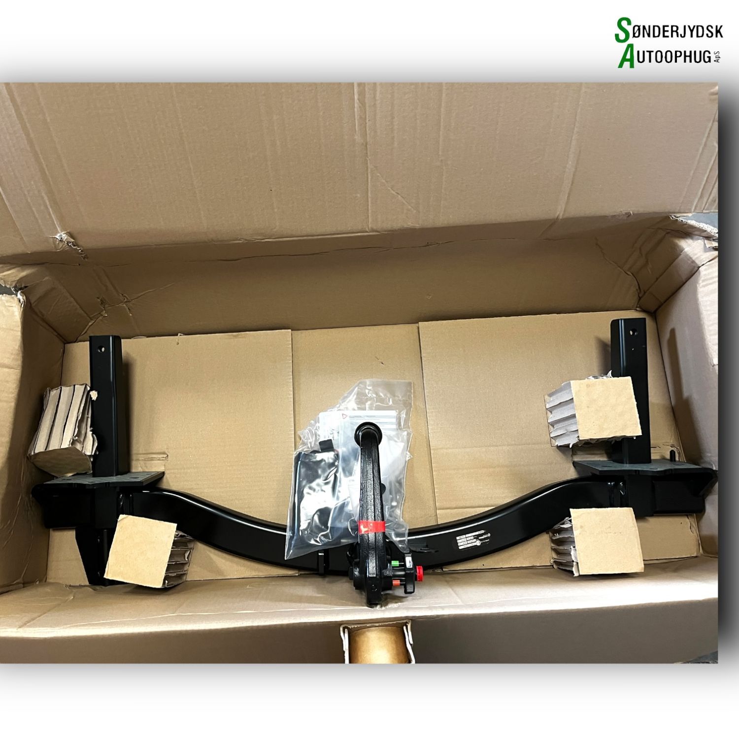 Opel Mokka A Anhængertræk, Aftagel Med OEM Nr. 42440770 Fra Opel Ophugger