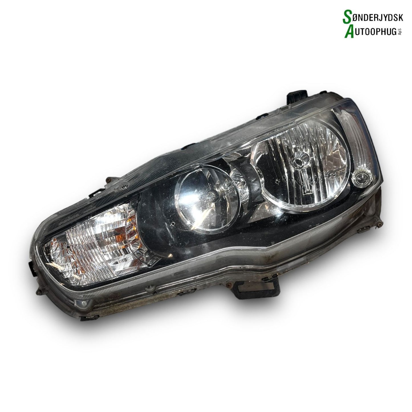 Mitsubishi Lancer Forlygte Med OEM Nr. 8301B623 Fra Mitsubishi Ophugger