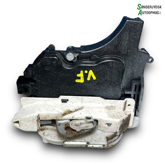 Mitsubishi Lancer Dørlås Med OEM Nr. 5715A421 Fra Mitsubishi Ophugger