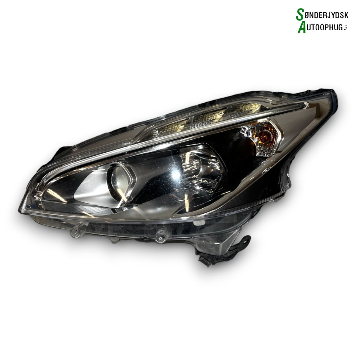 Peugeot 208 Forlygte Med OEM Nr. 9810805780 Fra Peugeot Ophugger