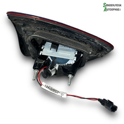 Renault Clio 4 Baglygte Med OEM Nr. 265502395R Fra Renault Ophugger