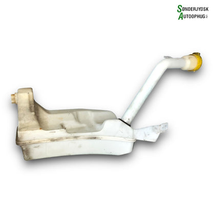 Renault Clio 4 Sprinkler M/Motor Med OEM Nr. 289104294R Fra Renault Ophugger