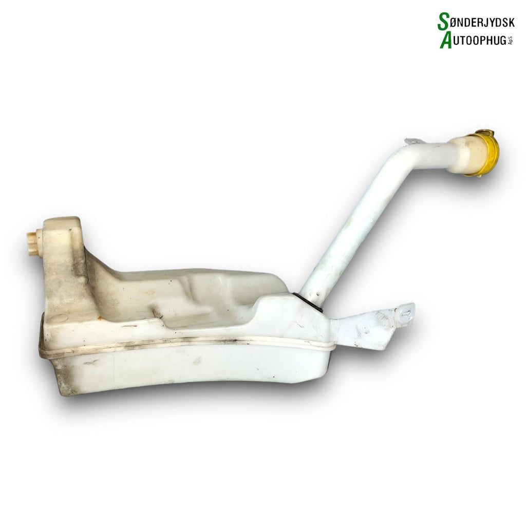 Renault Clio 4 Sprinkler M/Motor Med OEM Nr. 8200316568 Fra Renault Ophugger