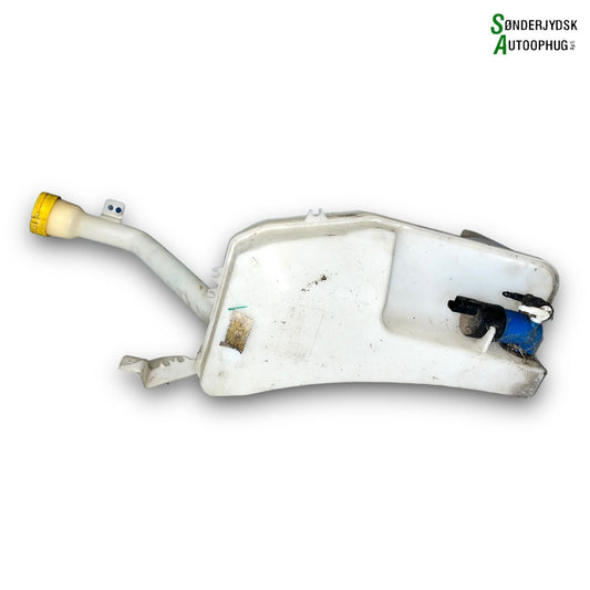 Renault Clio 4 Sprinkler M/Motor Med OEM Nr. 289150078R Fra Renault Ophugger