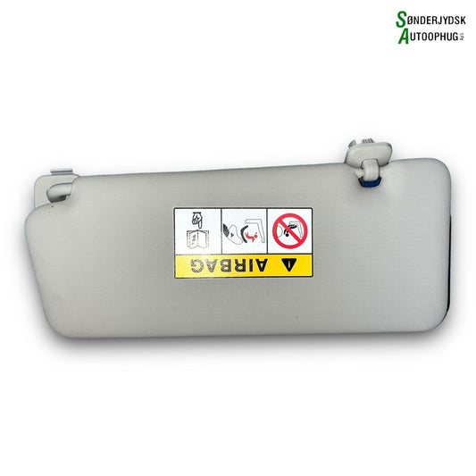 Renault Clio 4 Solskærm Med OEM Nr. 964008139R Fra Renault Ophugger