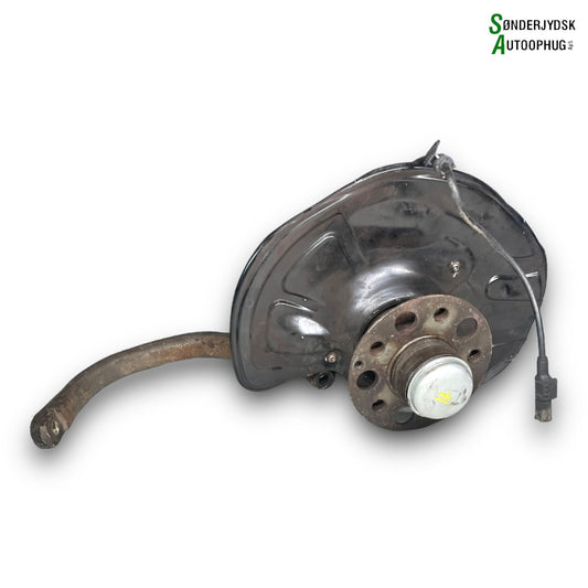 Mercedes E W211 Spindel For H Med OEM Nr. A2113302120 Fra Mercedes Ophugger