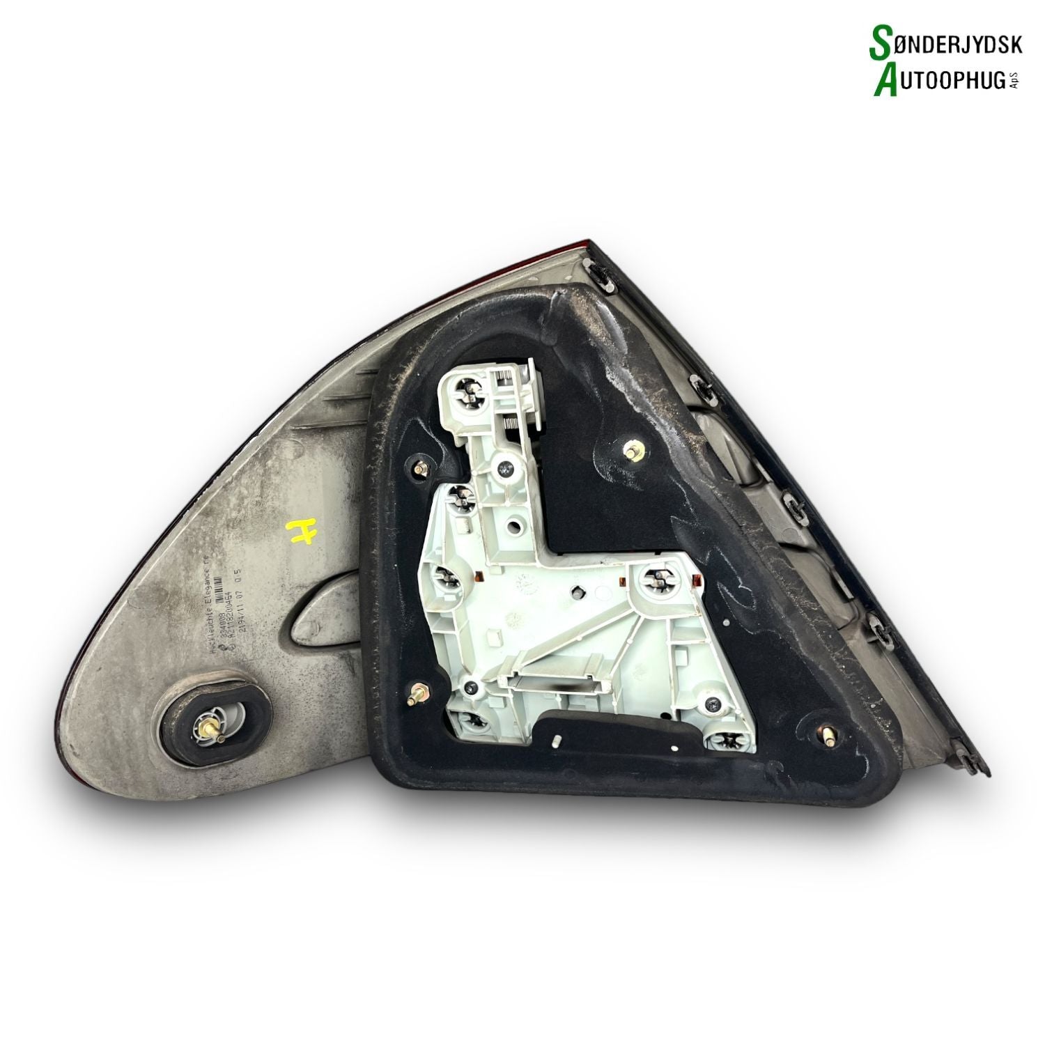 Mercedes E W211 Baglygte Med OEM Nr. 2118200464 Fra Mercedes Ophugger
