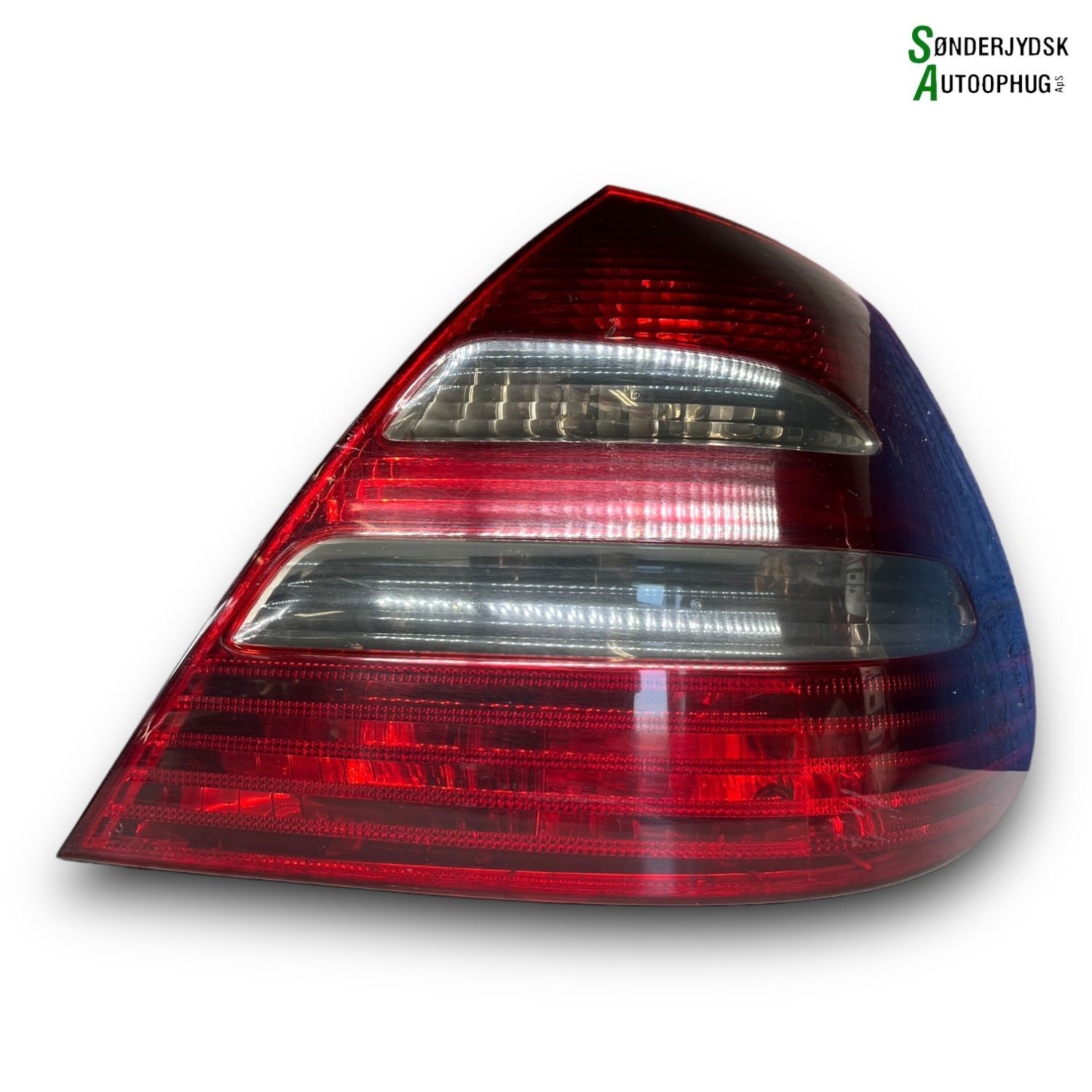 Mercedes E W211 Baglygte Med OEM Nr. A2118200464 Fra Mercedes Ophugger