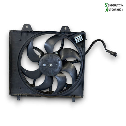 Peugeot 208 Kølerblæser El Med OEM Nr. 9827752980 Fra Peugeot Ophugger