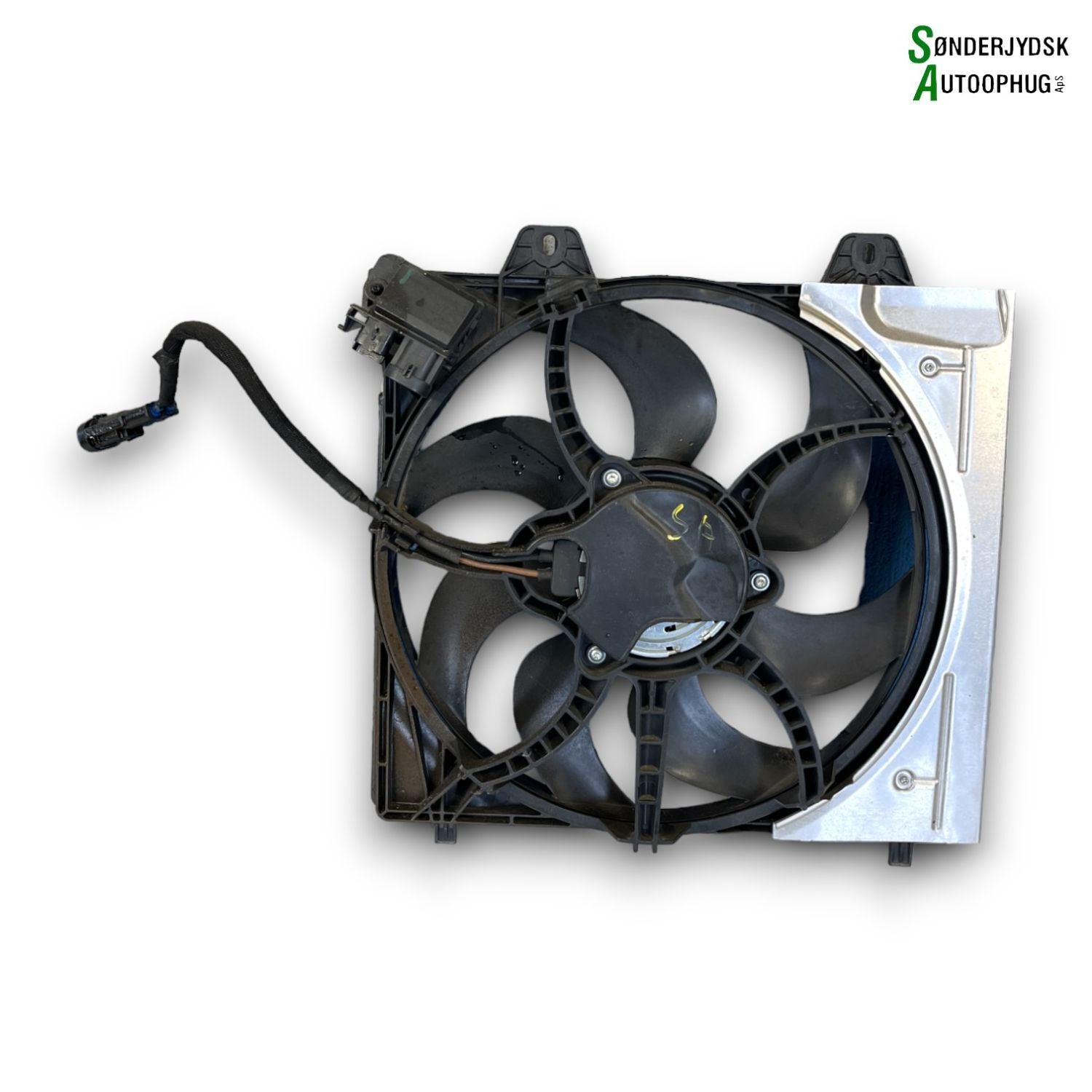 Peugeot 208 Kølerblæser El Med OEM Nr. 9827752980 Fra Peugeot Ophugger