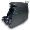 Peugeot 208 Armlæn Med OEM Nr. 9823154280 Fra Peugeot Ophugger