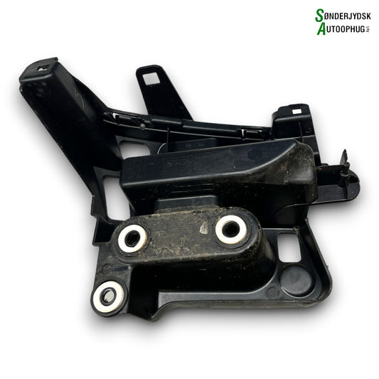 Peugeot 208 Kofanger Holder Hb Med OEM Nr. 9823209380 Fra Peugeot Ophugger
